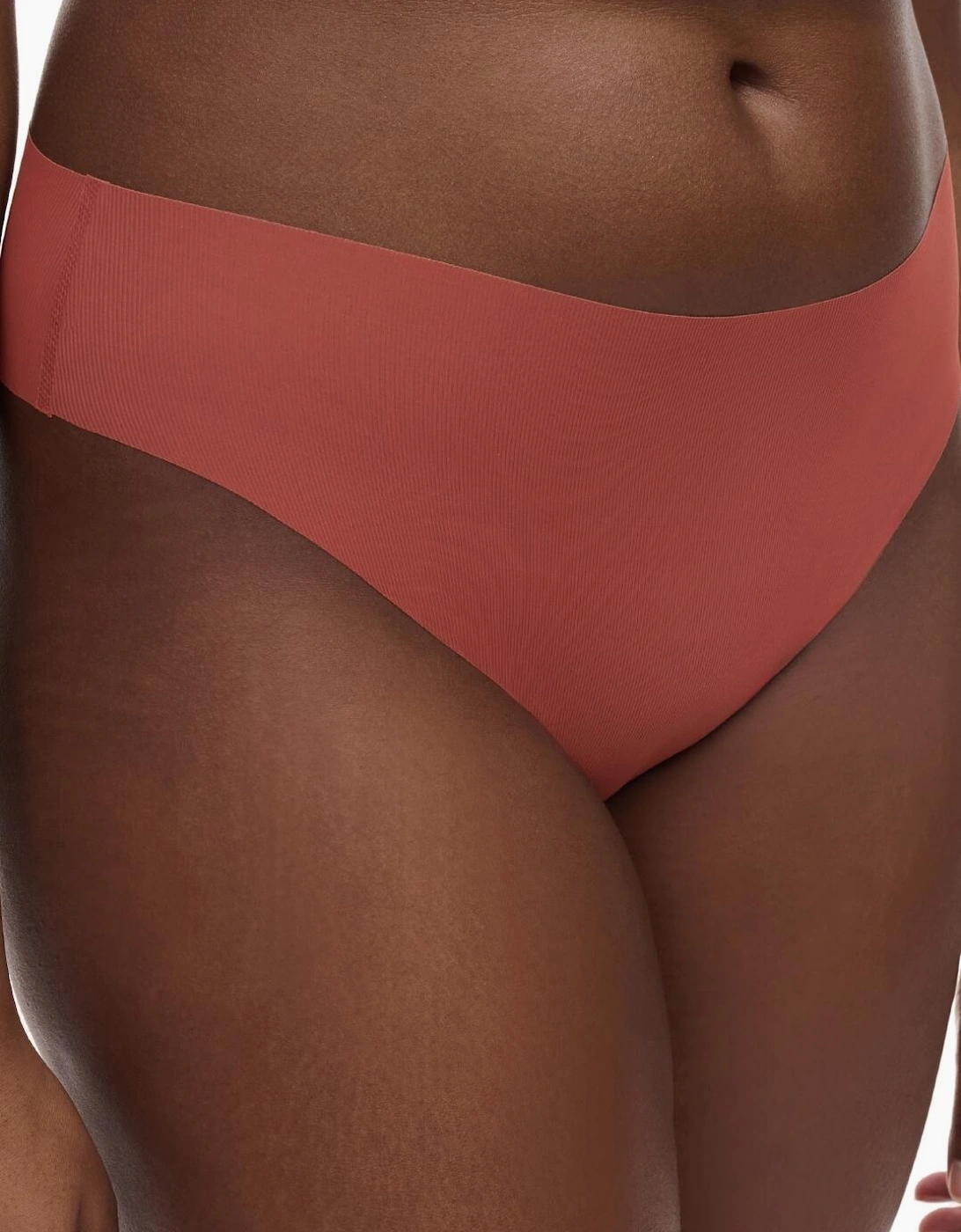 C22HG9 Chantelle Pulpies Thong