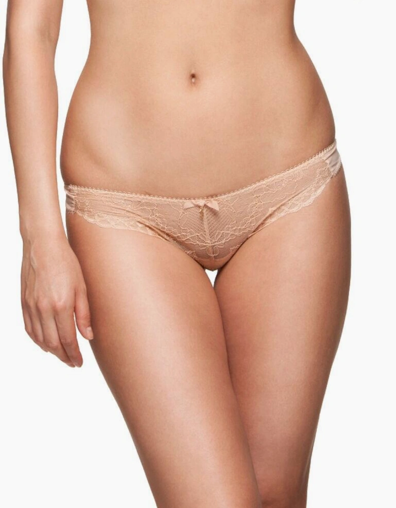 7716 Gossard Superboost Lace Thong