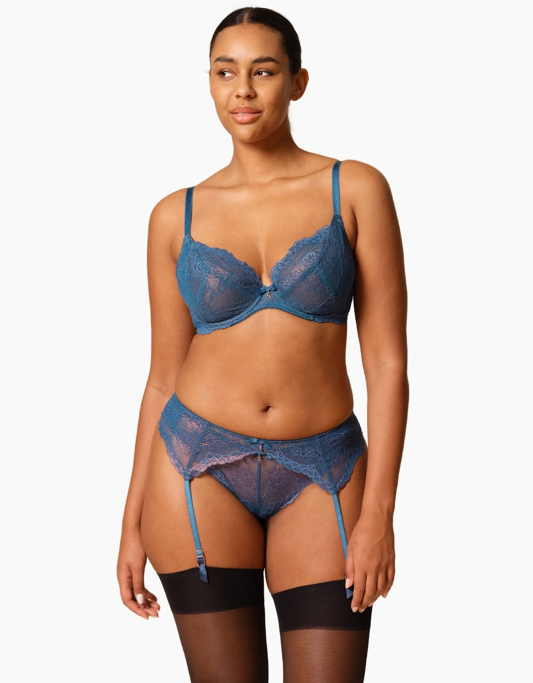 7712 Gossard Superboost Lace Suspender Belt