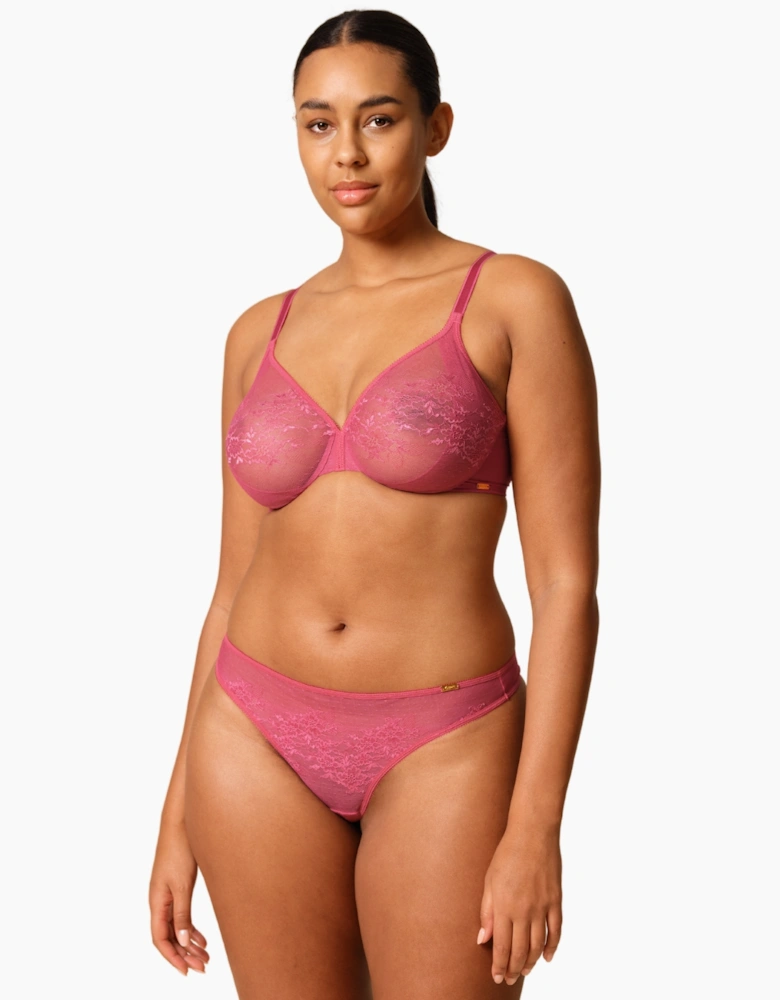 13006 Gossard Glossies Lace Thong