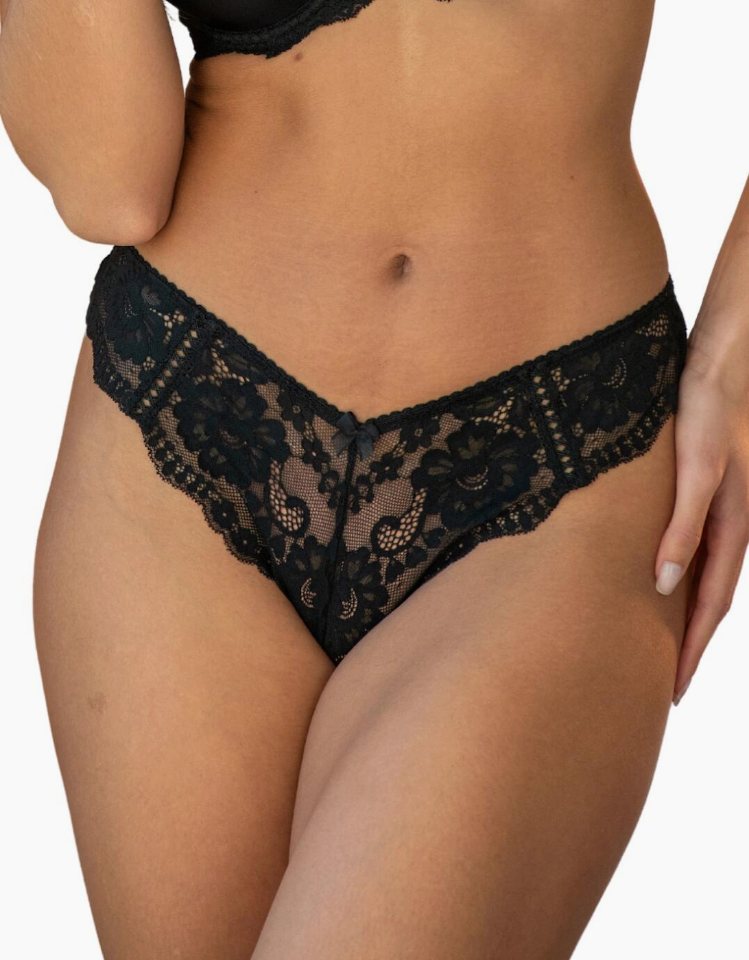 25905 Pour Moi Fleur V-Shaped Brief