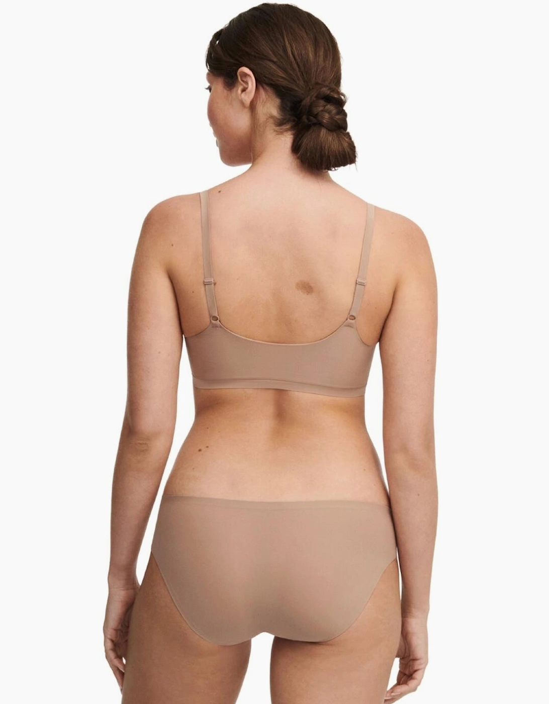 C16A20 Chantelle Soft Stretch Padded Bralette