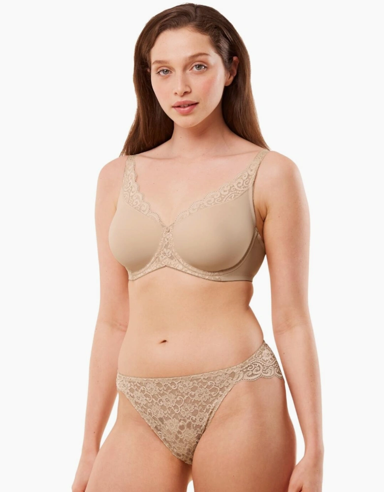 10210670 Triumph Amourette Minimiser Bra