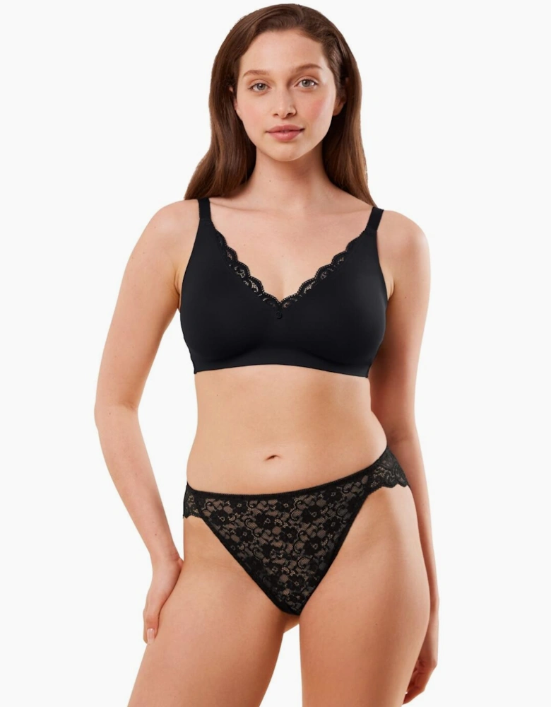 10210668 Triumph Amourette Non Wired Minimiser Bra