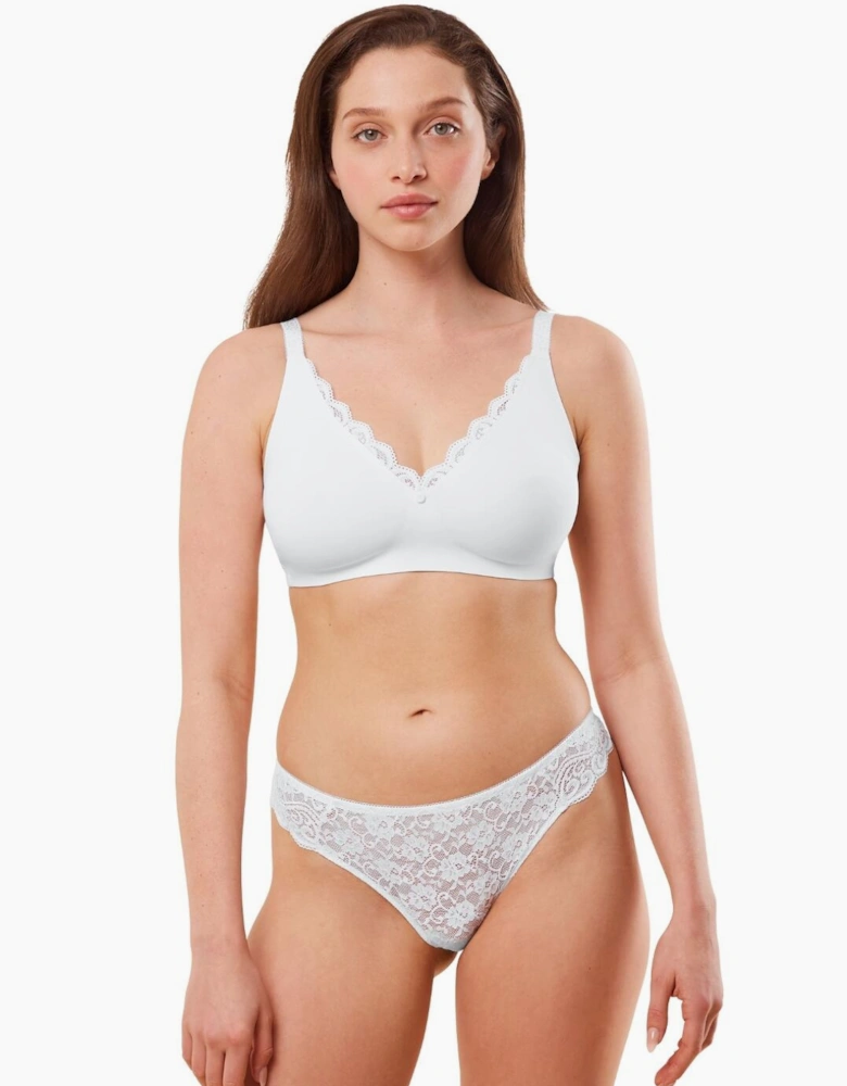 10210668 Triumph Amourette Non Wired Minimiser Bra