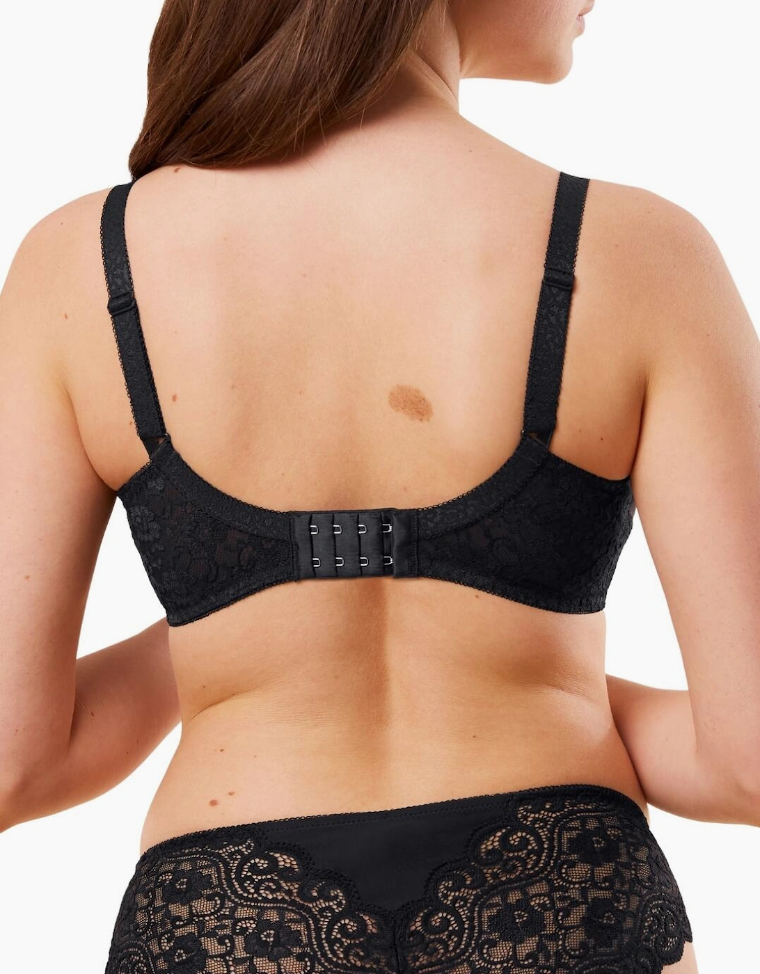 10210668 Triumph Amourette Non Wired Minimiser Bra
