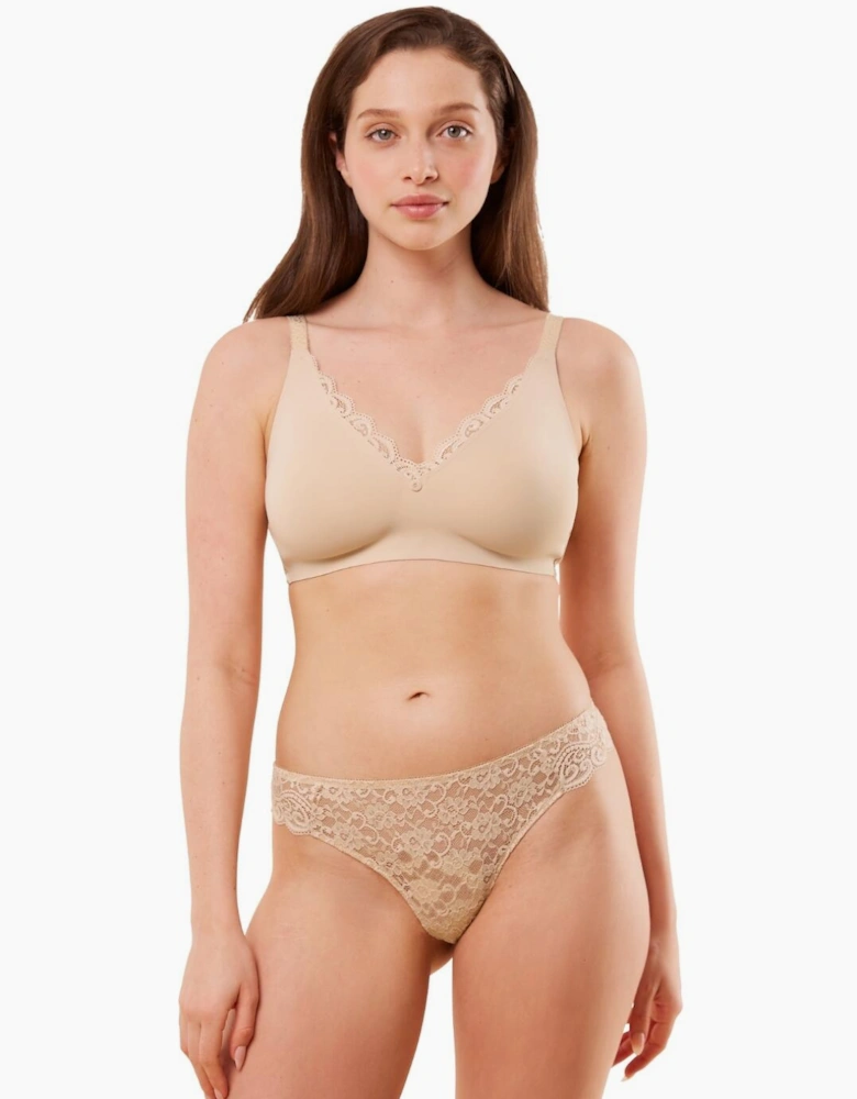 10210668 Triumph Amourette Non Wired Minimiser Bra