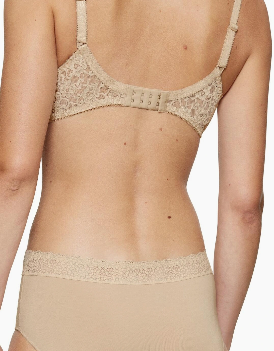 10210704 Triumph Amourette Non Wired Bra