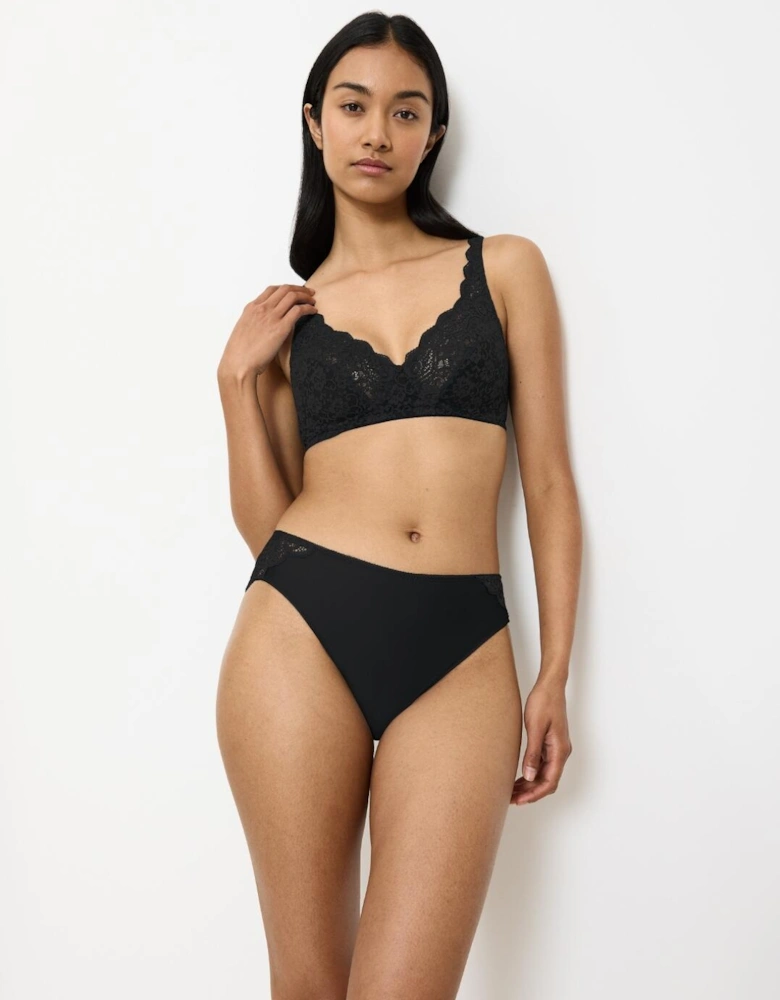 10210704 Triumph Amourette Non Wired Bra