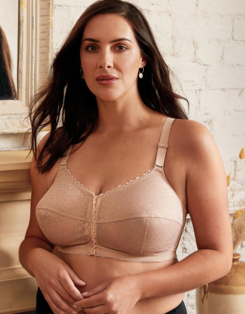 B511 Berlei Classic Full Cup Front Fastening Bra