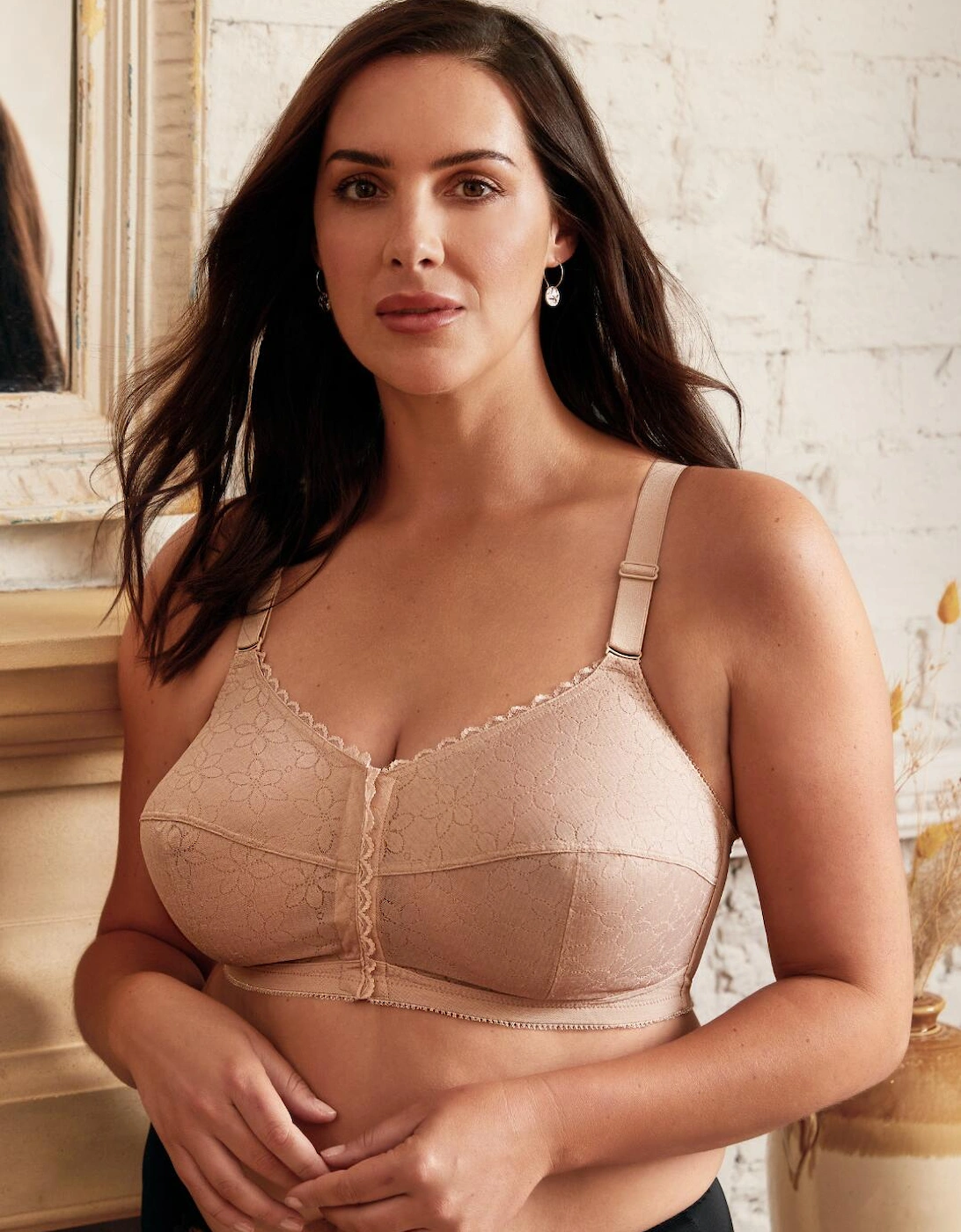 B511 Berlei Classic Full Cup Front Fastening Bra