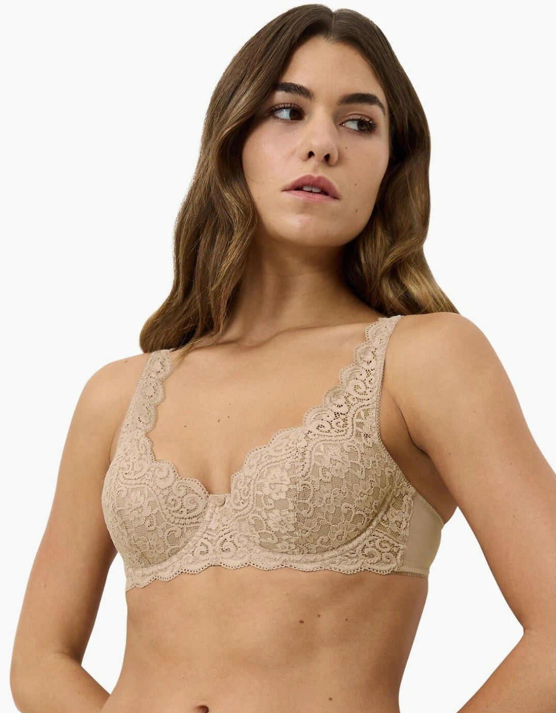 10209584 Triumph Amourette Half Padded Balcony Bra