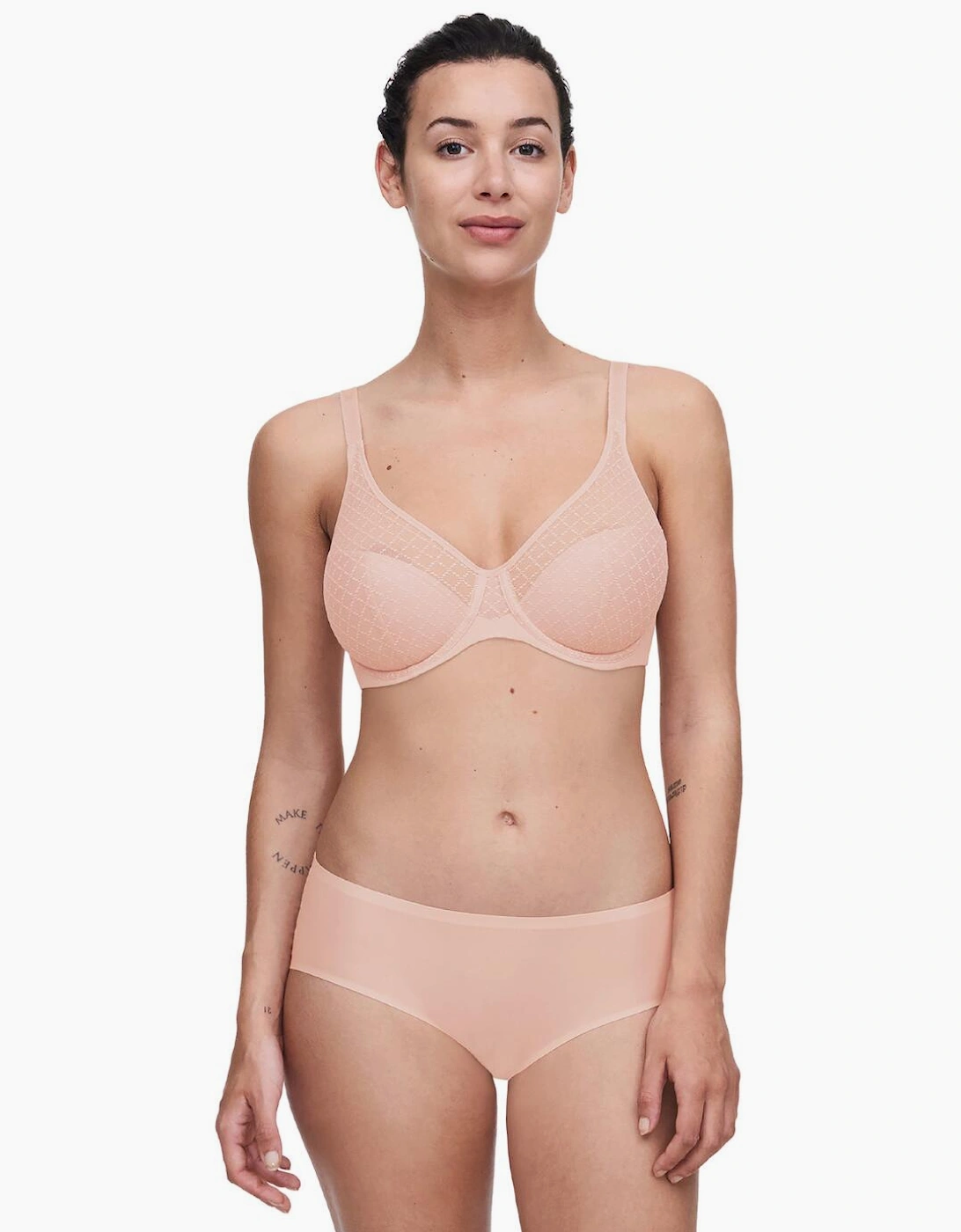 C16M10 Chantelle Norah Chic Moulded Bra