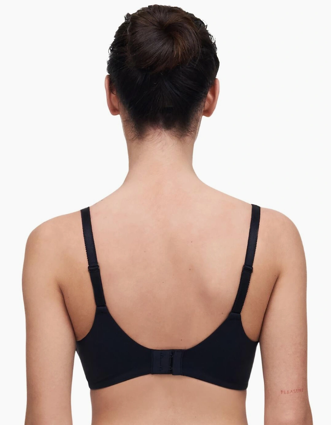 C16M10 Chantelle Norah Chic Moulded Bra