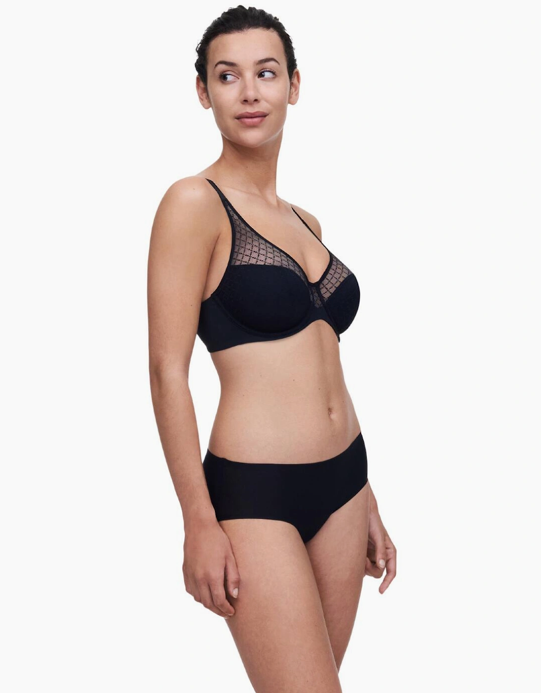 C16M10 Chantelle Norah Chic Moulded Bra