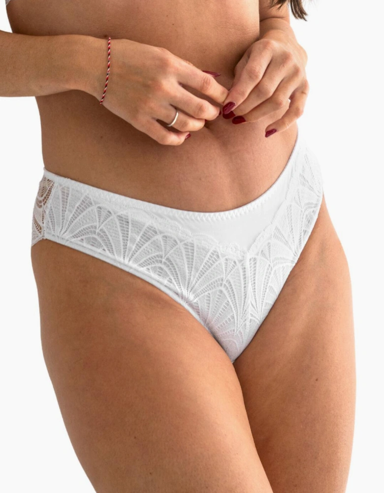 184012 Pour Moi New Romance Brief