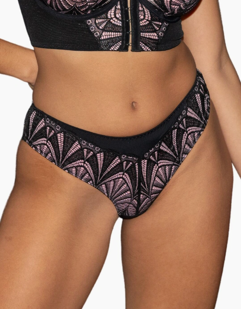184012 Pour Moi New Romance Brief