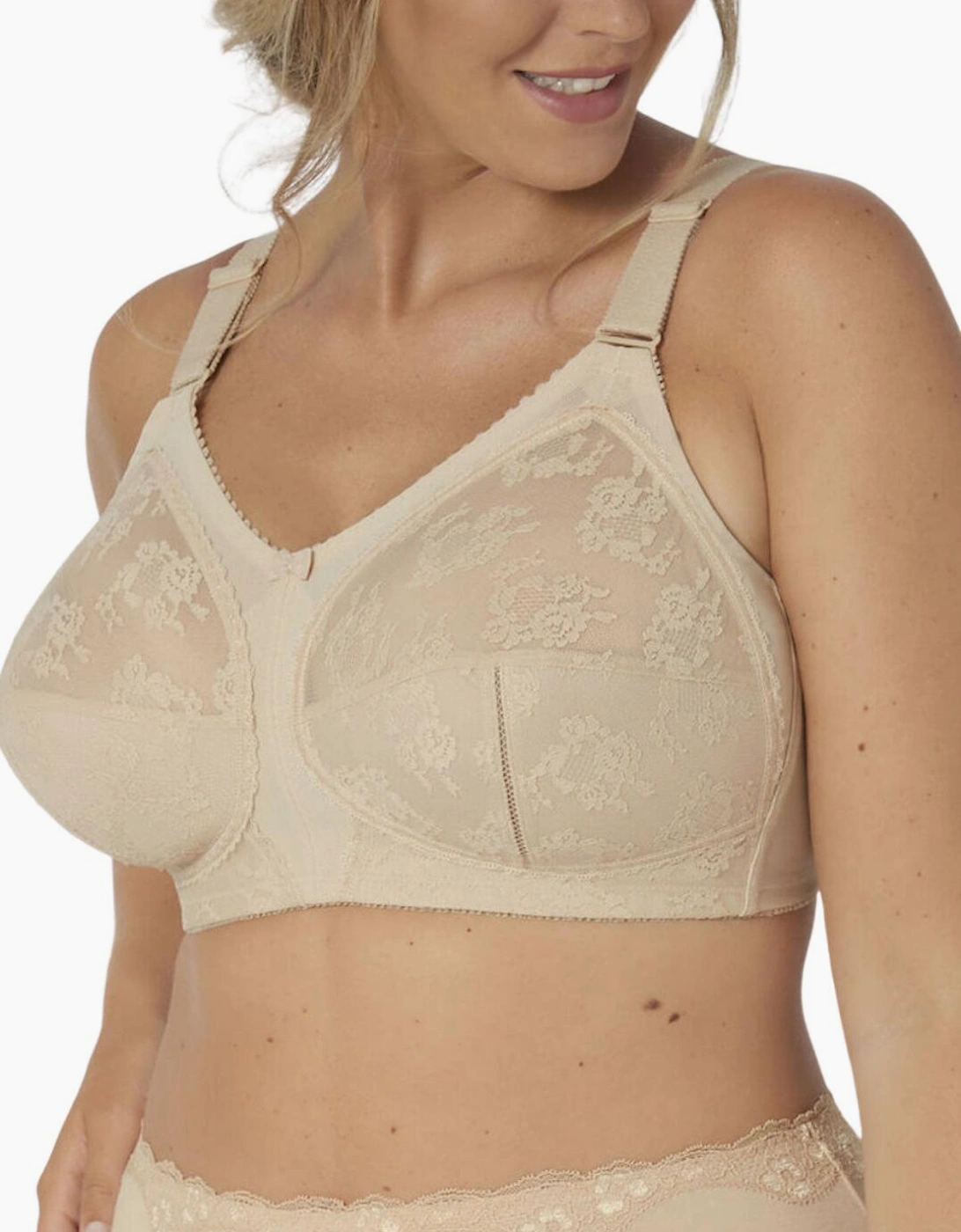 10166213 Triumph Doreen Classic Non Wired Bra