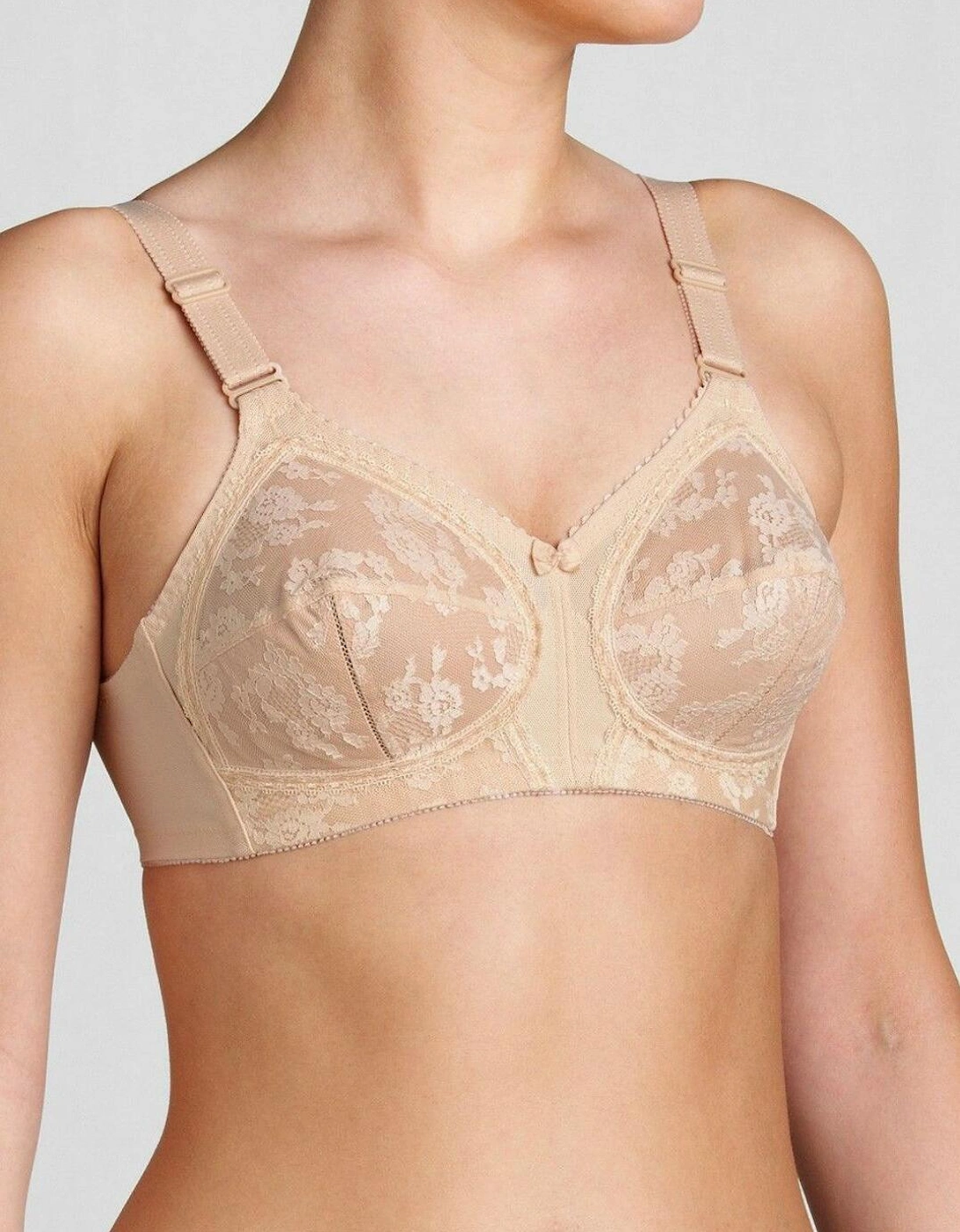 10166213 Triumph Doreen Classic Non Wired Bra