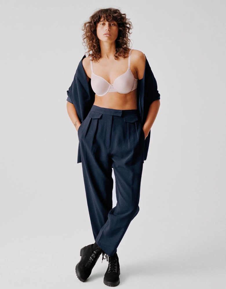 C13B60 Chantelle Jolie Memory Foam T Shirt Bra
