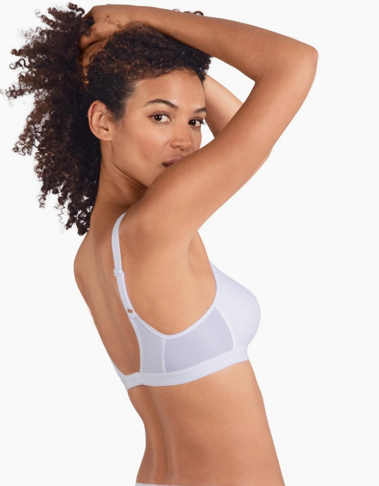 5021 Naturana Everyday Light Support Sports Bra