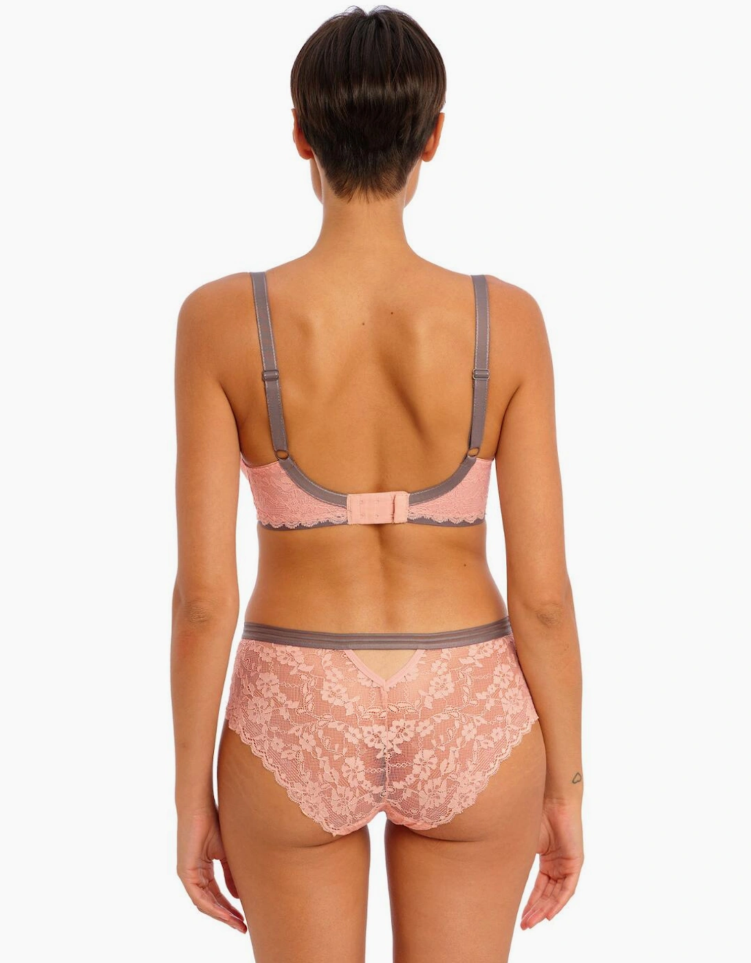 5455 Freya Offbeat Brief