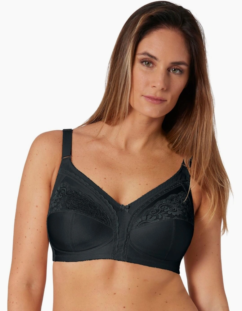 10166799 Triumph Claudette 104 Non Wired Bra