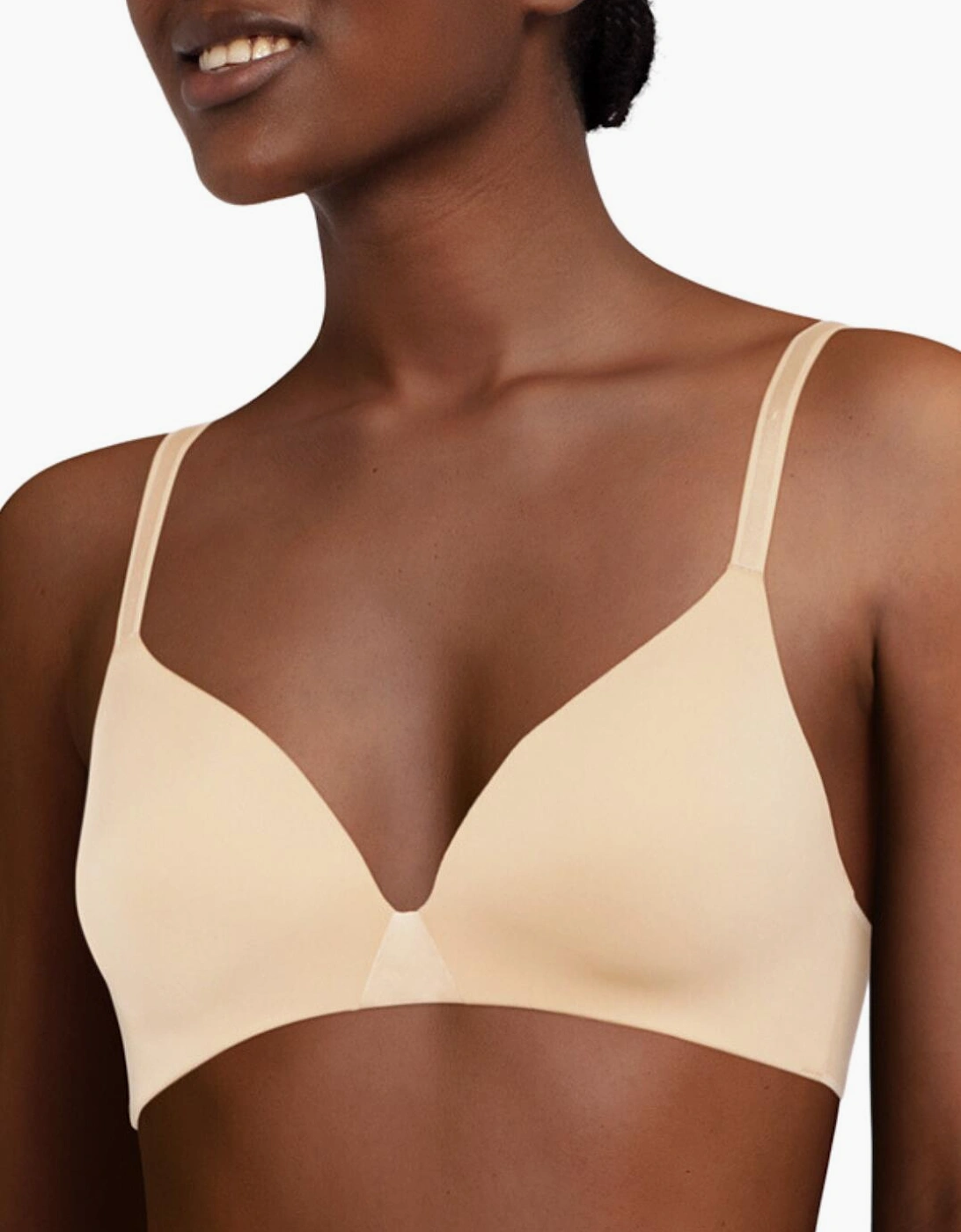 C15G80 Chantelle Essentiall Non Wired T Shirt Bra