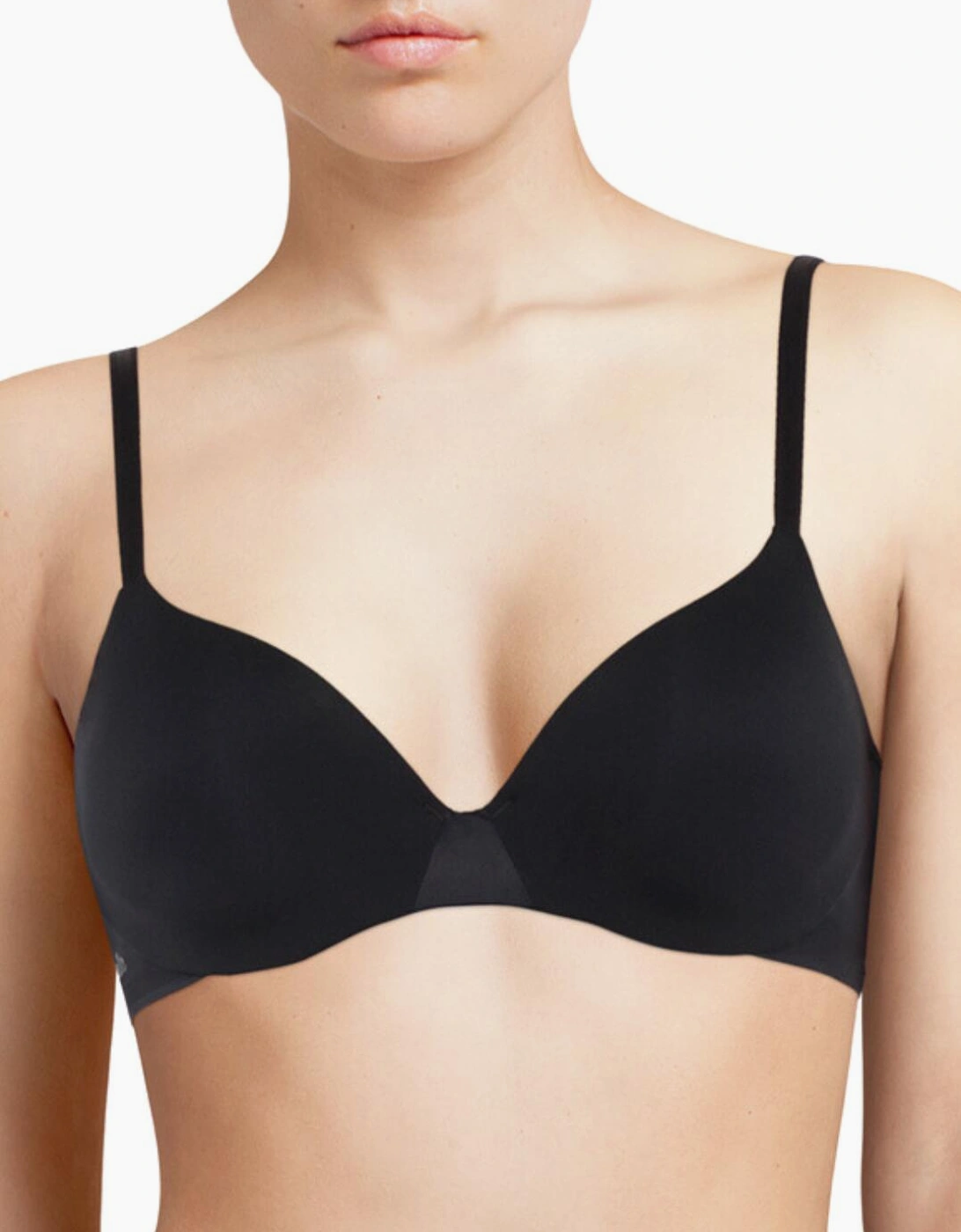 C15G60 Chantelle Essentaill T Shirt Bra