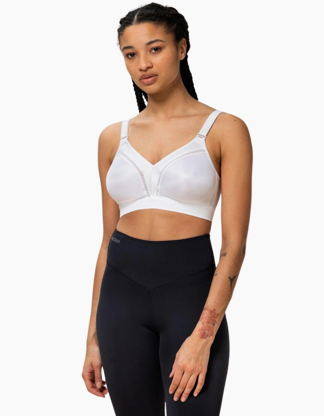 10006486 Triumph Triaction Workout Sports Bra