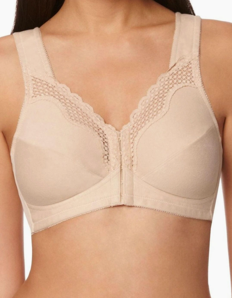 531 Bestform Posture Corrector Front Fastening Bra