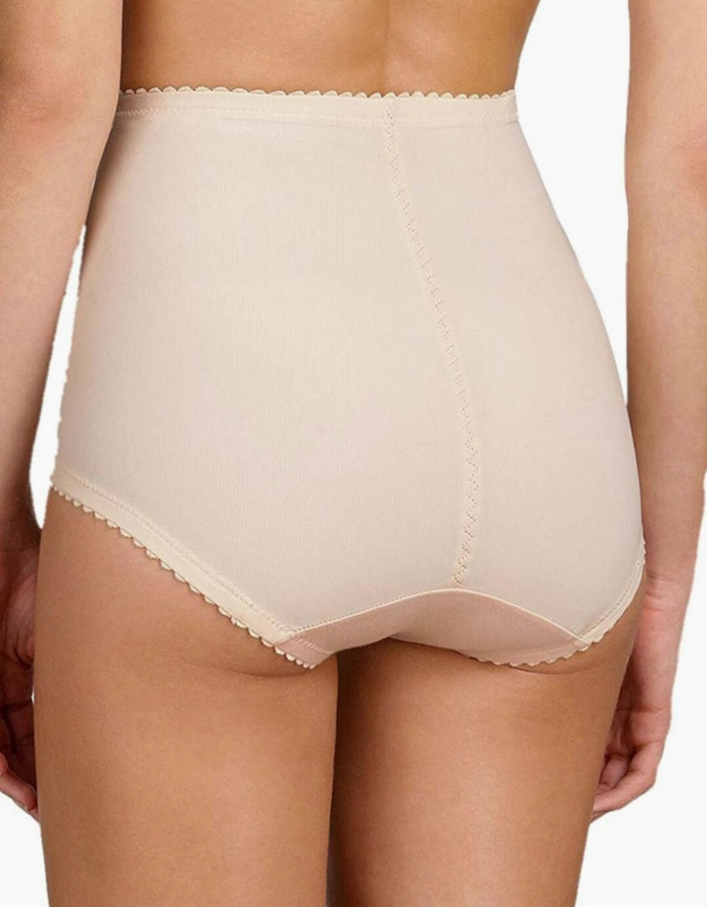 P2522 Playtex I Can't Believe It's A Girdle Maxi Brief
