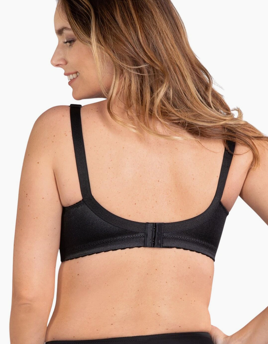 5063 Naturana Plain Moulded Minimiser Soft Cup Bra