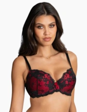 Black Scarlet