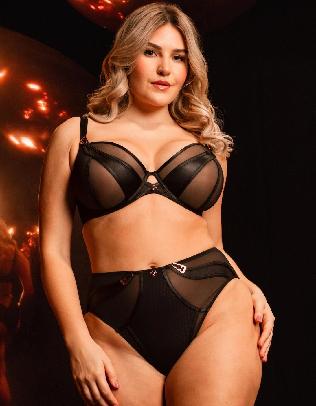 ST043208 Scantilly by Curvy Kate Suspense High Waist Brief