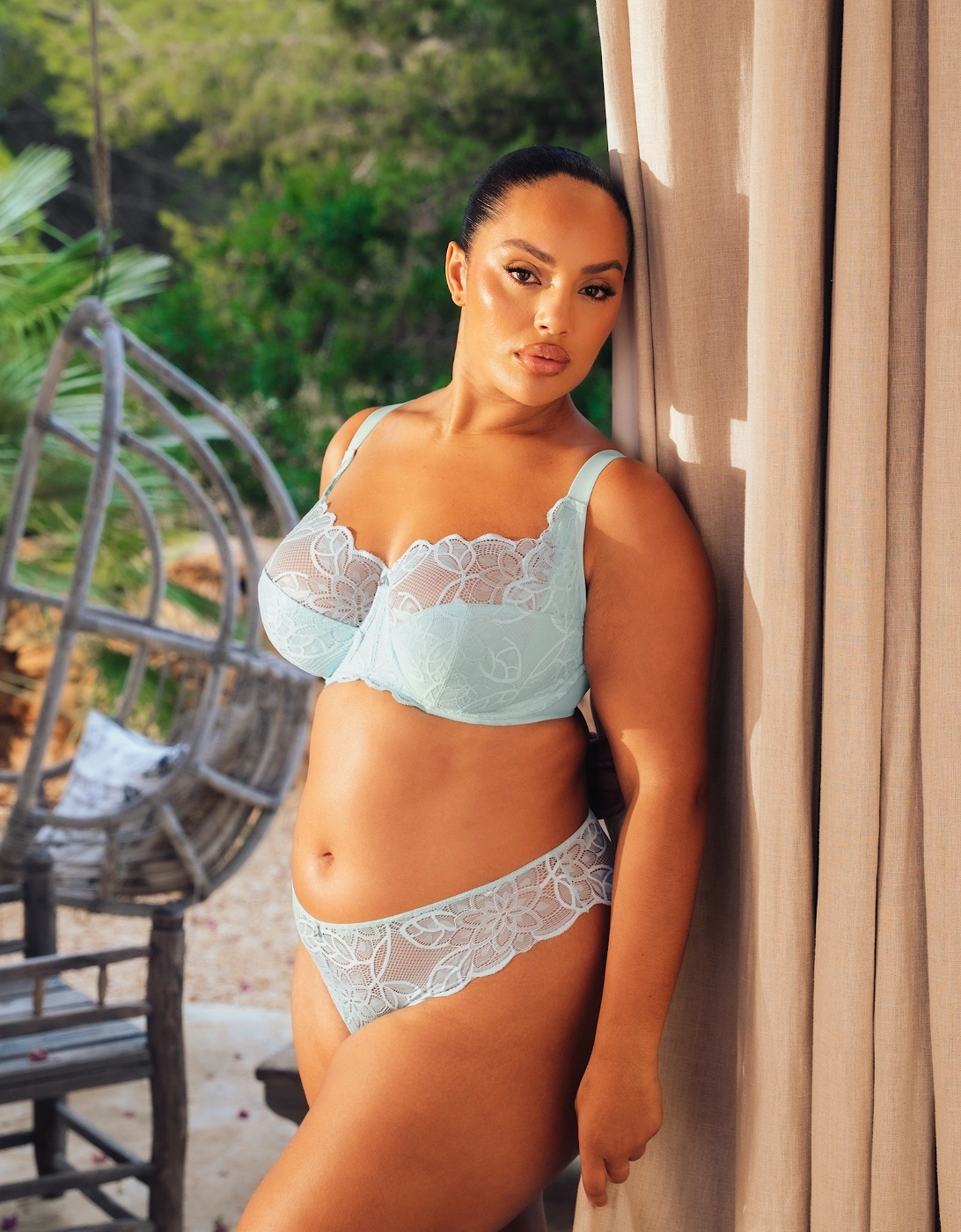 CK089202 Curvy Kate Lovelace Brazilian Brief