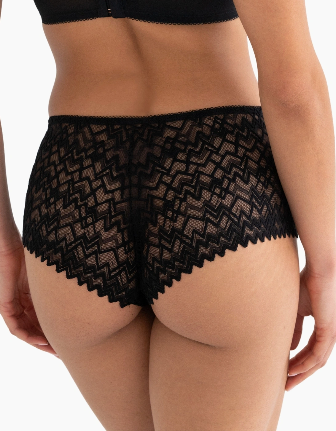 41602 Pour Moi Mixology Full Lace Shorty