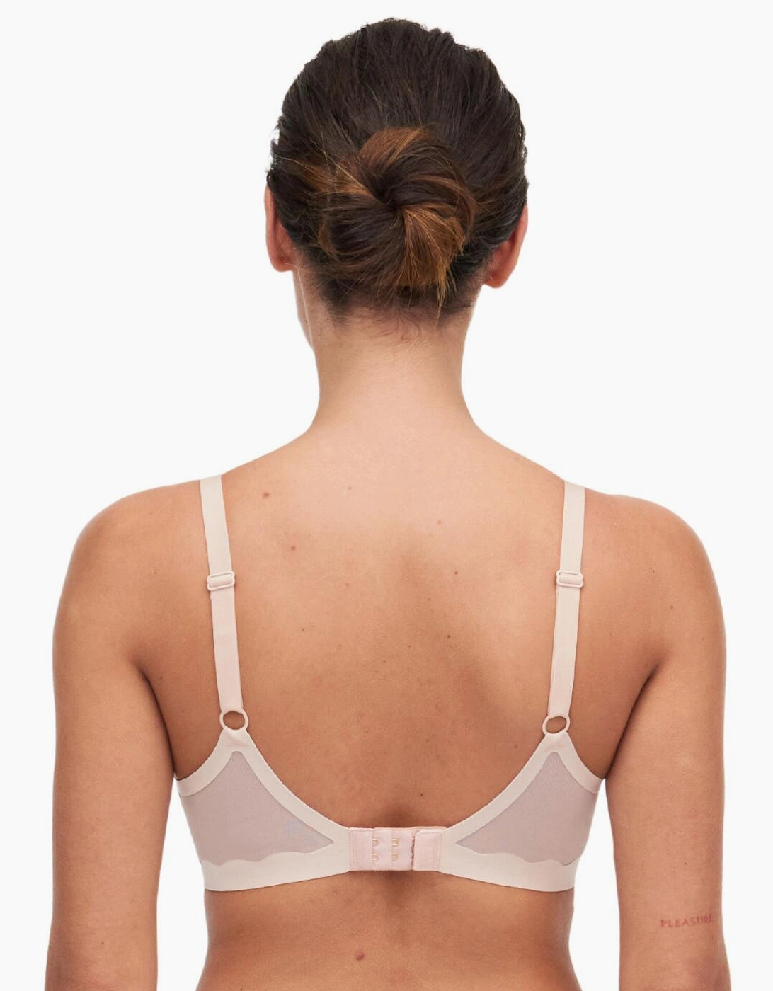 C10M10 Chantelle Pure Light Moulded Bra