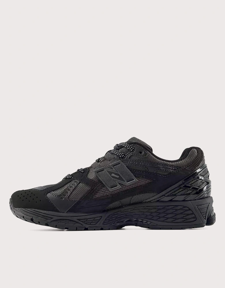 1906N Sneakers