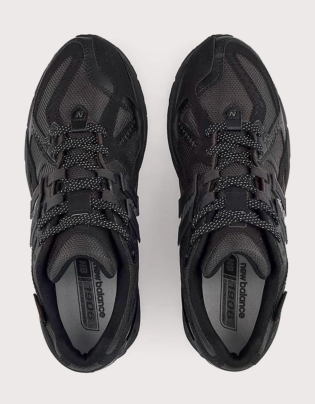 1906N Sneakers