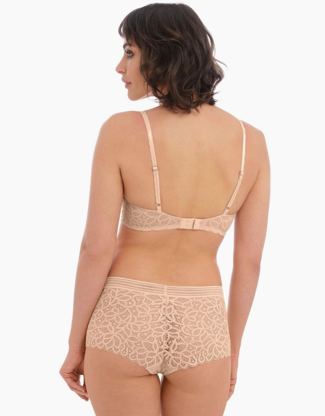 148003 Wacoal Raffine Padded Plunge Bra