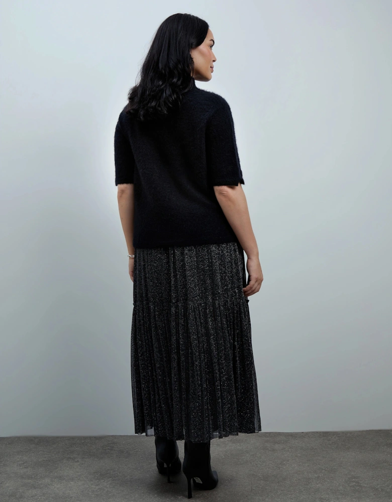 Black Moss Yarn Knitted Short Sleeve Jumper