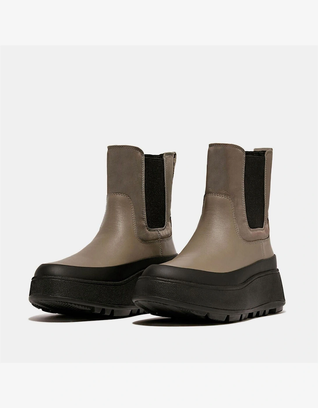 Mode Water Resistant Flatform Chelsea Boots